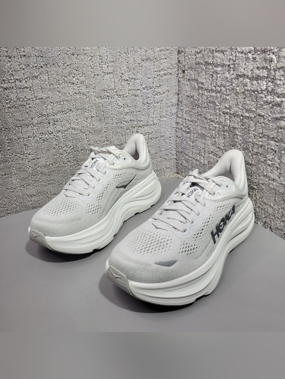 Hoka One One Bondi 9 Wide Womens Size US 7D Stardust/Silver Running Sneakers - Picture 9 of 13